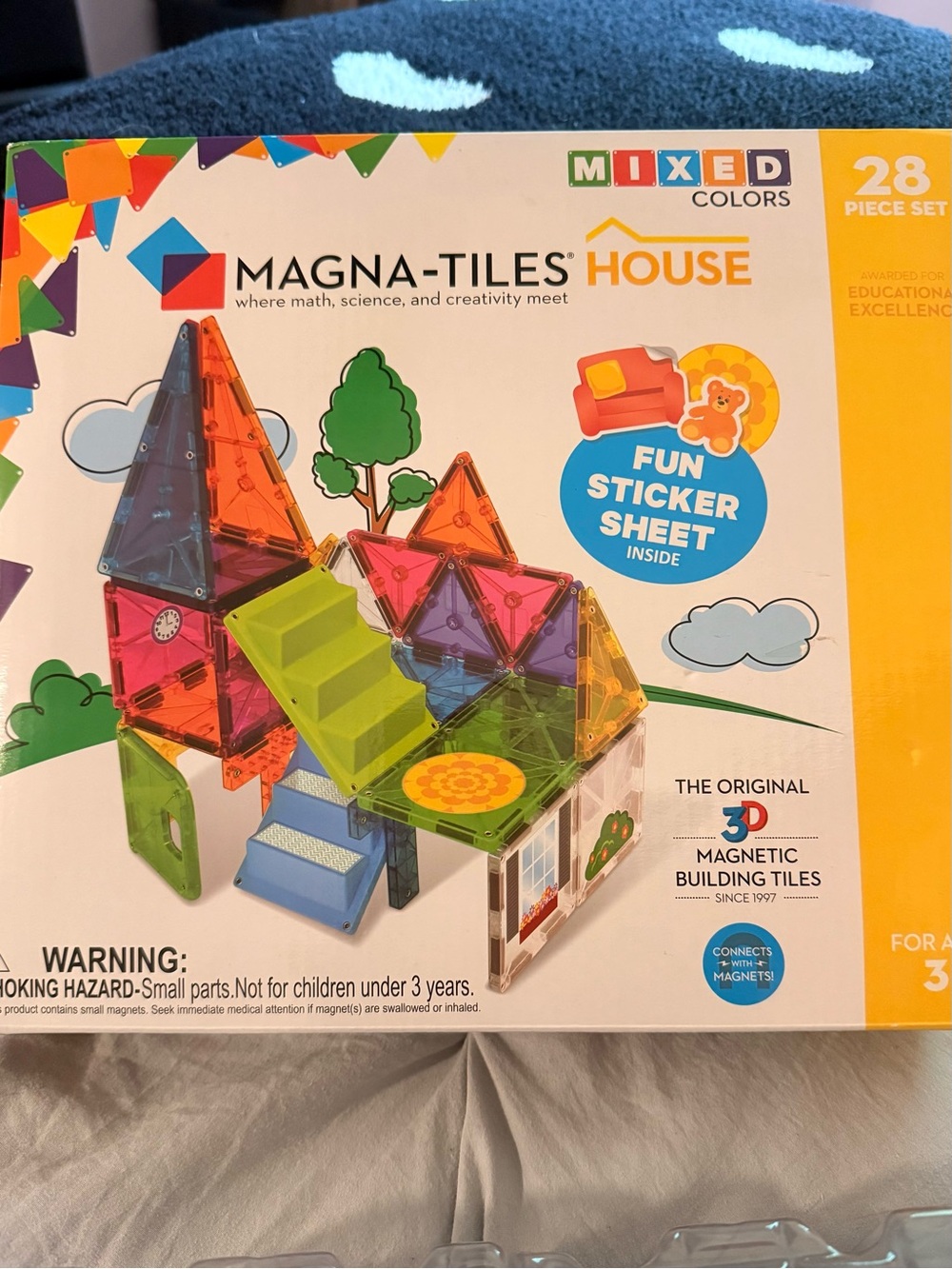 Magna-Tiles House Magnetic Building Set - Mixed Bright Colors